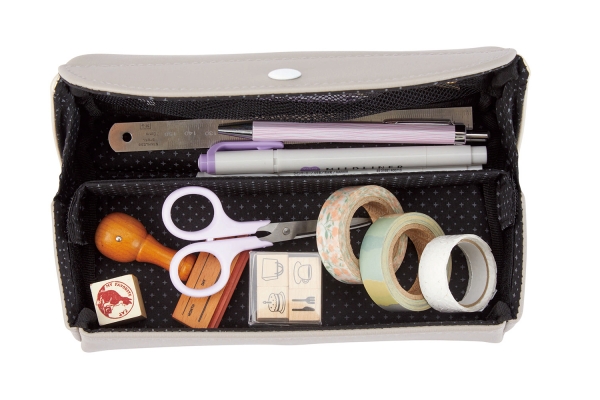 可動式の仕切りで整理しやすい