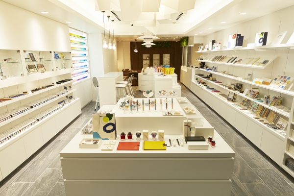 万年筆と文房具ギフトの専門店 「 アンコーラ 」 