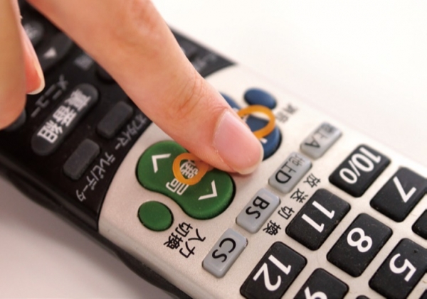 ☆もっと便利に使えます！共和社員が教える！ 輪ゴム活用テク  リモコンのお掃除にも！