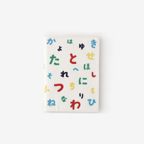 ・ノートブックカバーA6 2,480円(税込)