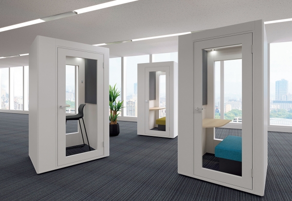 背面パネル：クリアタイプのレイアウト例 