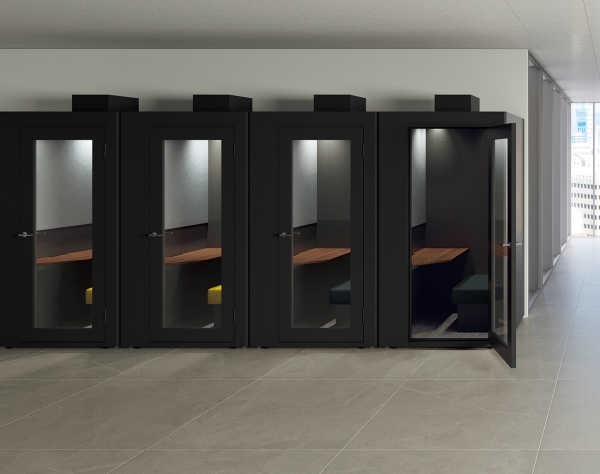 背面パネル：クローズタイプのレイアウト例