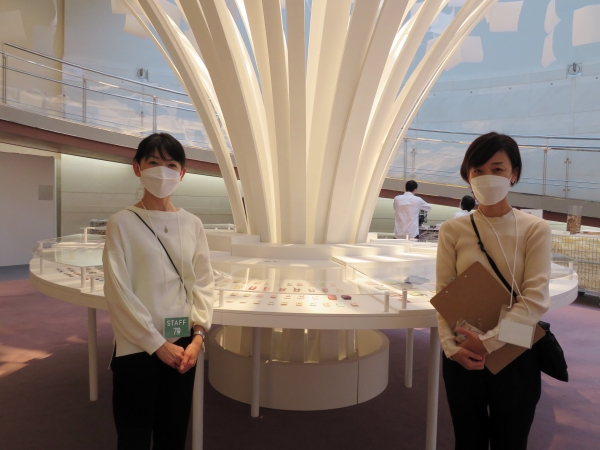 「ミドリの全部」ミドリの商品ラインナップを70周年を記念し 1/70 の繊細なミニチュアで表現。実際に使用できるんですよ！