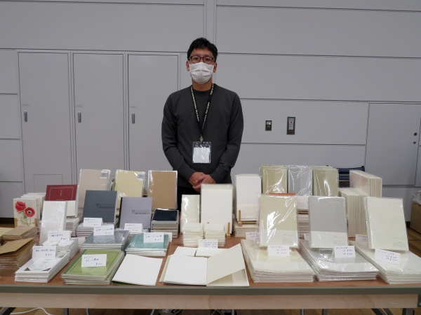 「ぬらぬら書く」をコンセプトに、万年筆の筆記特性をひたすら追求したオリジナルペーパーによる紙文具「GRAPHILO」　神戸派計画