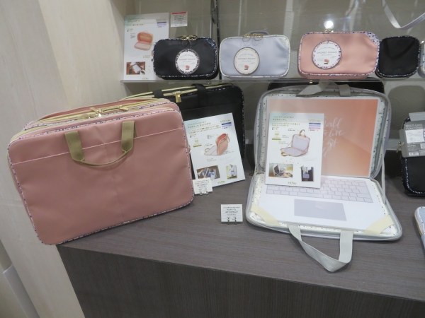 ワーキングウーマンの生活シーンをサポートする「ノフェス モバイルクローゼット」シリーズ