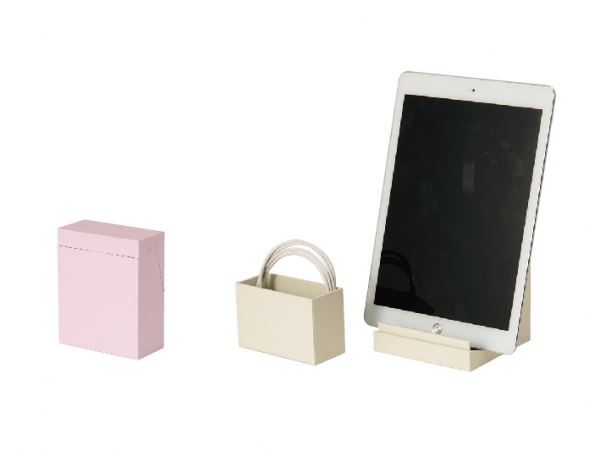  タブレットスタンド＆ケーブルケース