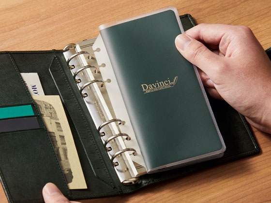 システム手帳への着脱はリング開閉不要