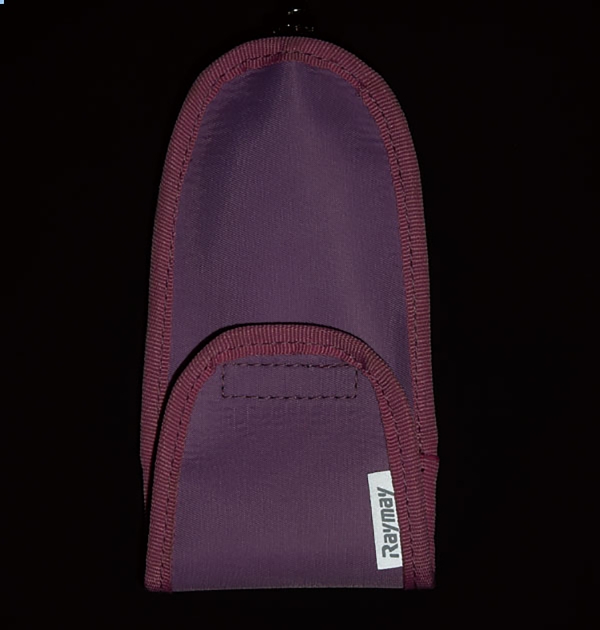 夜道も安心の反射材付き