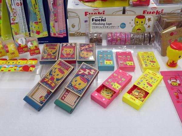 まるでキャラメル箱にはいっているようなエモい「フエキくんフレークシール」不易糊工業