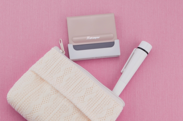 ・持ち歩きにも便利なコンパクトサイズ