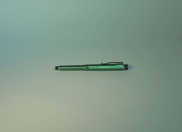 デンスグリーン