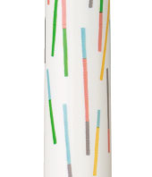 ホワイト：リズミカルな色鉛筆