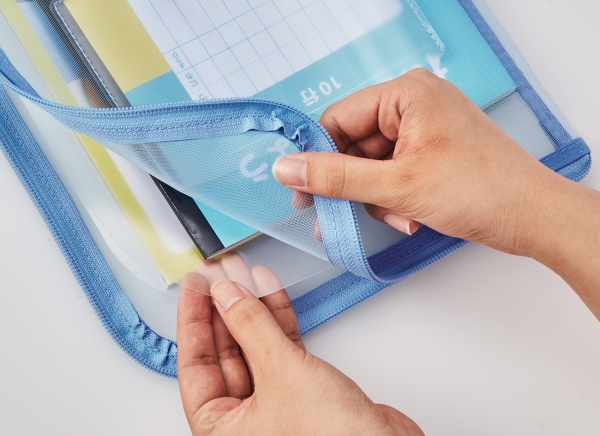 クリアポケット内蔵A4プリントが入れられて 仕分けができる！