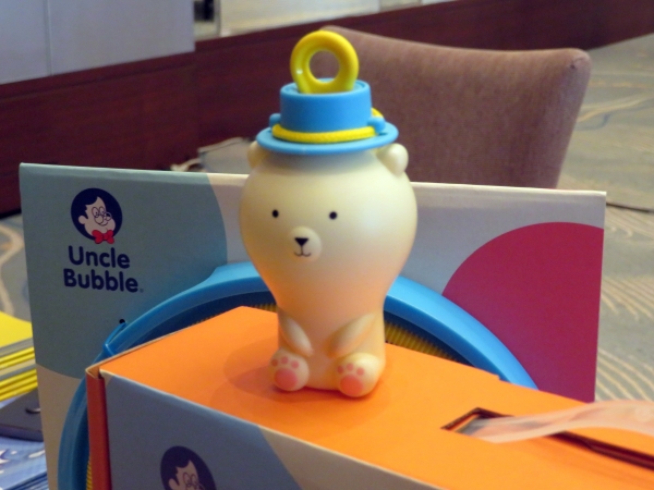 子どもが容器を倒しても液が漏れない シャボン玉のおもちゃ「Ａｎｔｉ　Ｓｐｉｌｌ　Ｐａｌｓ」　和盛企業有限公司