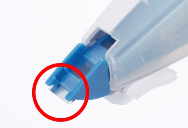 （3）テープがしっかり紙につく「メタルヘッド」