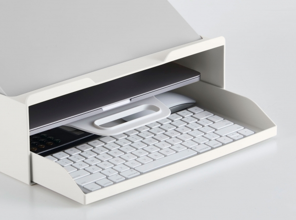 ・便利な引き出し付き