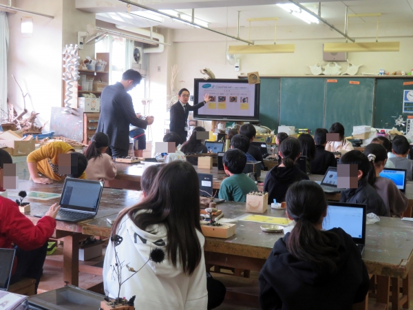 ＩＣＴ学習アプリ「ClassPad.net」 の デジタルノート機能は探究のプロセスを記録や整理することに加えて、学びの振り返りや発表に活用できます