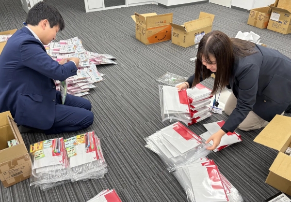 社員によるセット作業