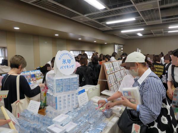 『日々をたのしむ』をテーマとした文房具ブランド「ＨＩＴＯＴＯＫＩ」から、透明スタンプ「氷印」などを紹介　キングジム