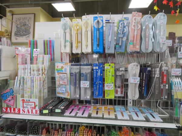 シャープペンシル売場
