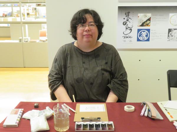 こまちみゆたさん による 墨運堂の絵墨を使用した実演